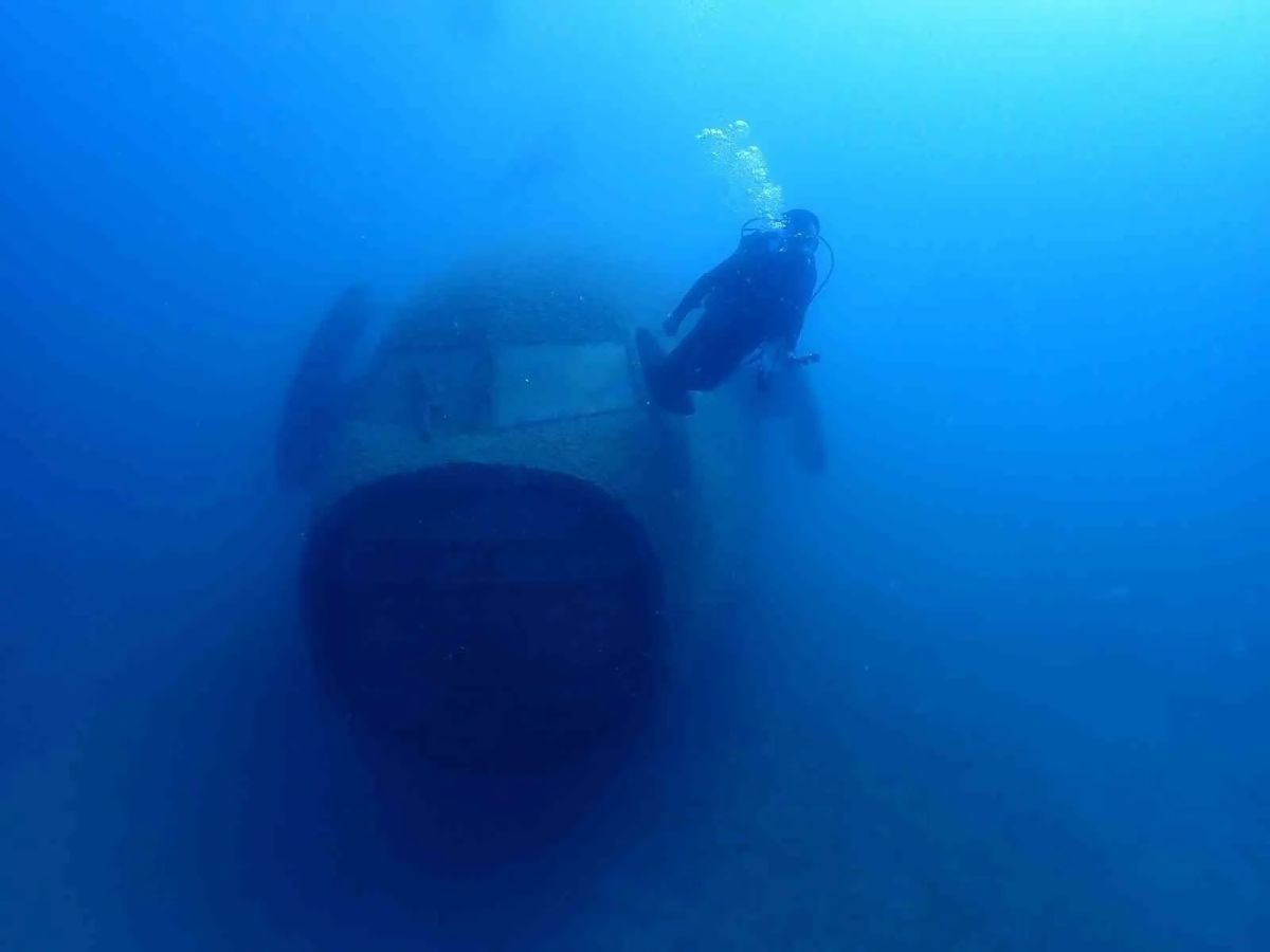 Anchor & Cockpit Dalış Noktası